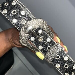 Cowgirl belt